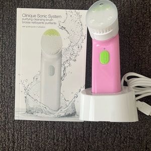 NEW Clinique Sonic System purifying cleansing brush
